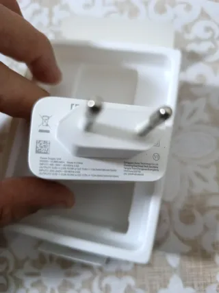 realme SUPERVOOC 120W Power Adapter Bianco