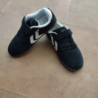 Zapatillas Hummel Fútbol Sala Niñ@ Negro