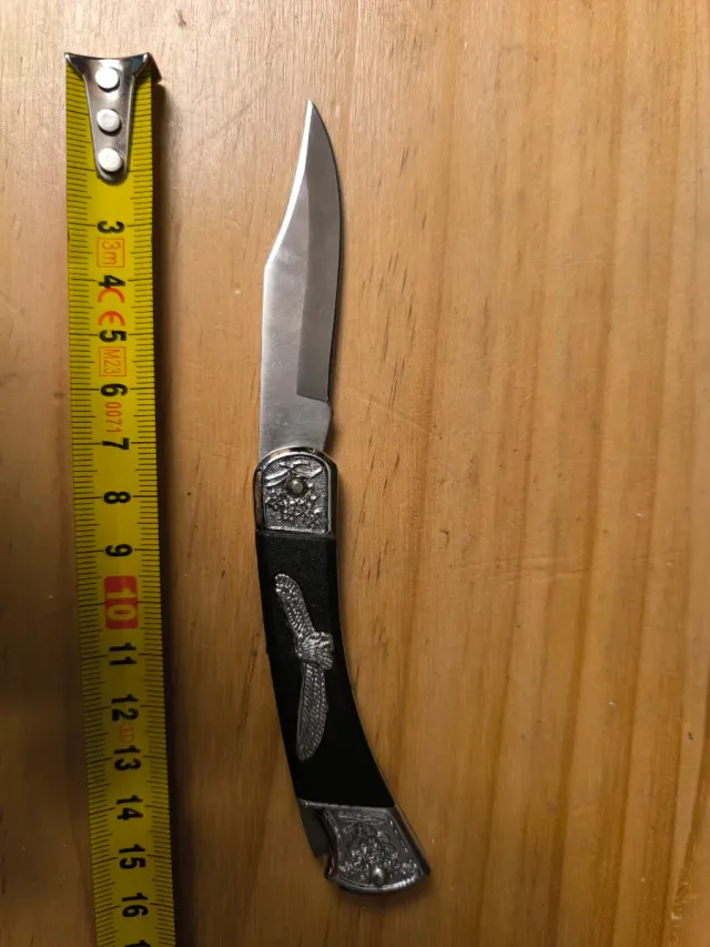 Lama da barba con aquila argentata