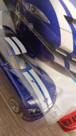 Hot Wheels '96 Dodge Viper GTS