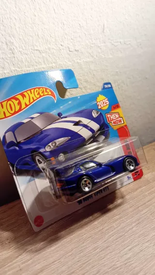 Hot Wheels '96 Dodge Viper GTS