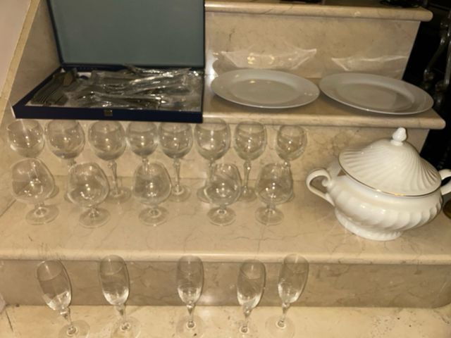 cuberterias,platos ,copas para el champan,vino,ect