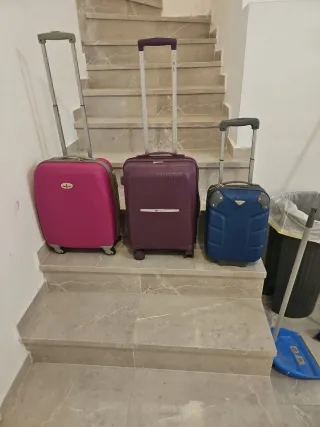 Maleta de viaje rosa 23 kg