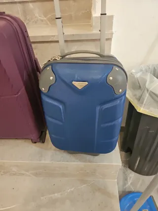 Maleta de viaje rosa 23 kg