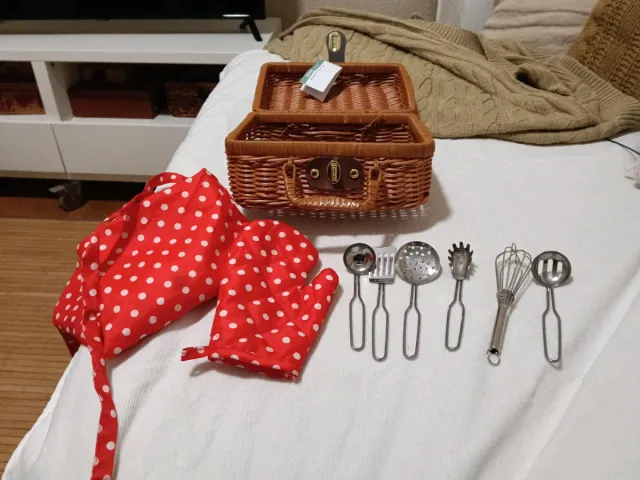 Cesta pequeña 22x11x17 cm con cierre . Nueva