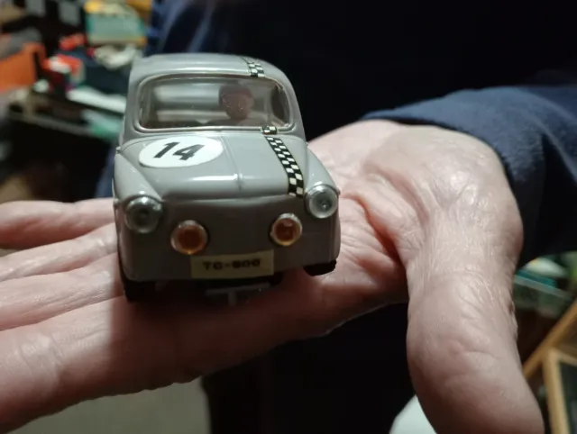 Scalextric SEAT 600 exin gris.No se admiten tonter