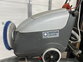 fregadora de suelo nilfisk CA 410