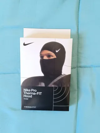 Nike Pro Therma-Fit Hood Negro