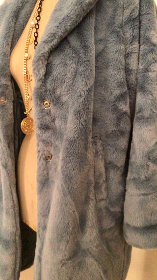 Pelliccia sintetica azzurra