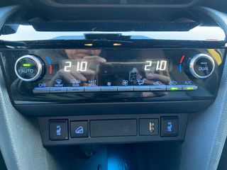 IMPECABLE!!! TOYOTA YARIS CROSS ADVENTURE