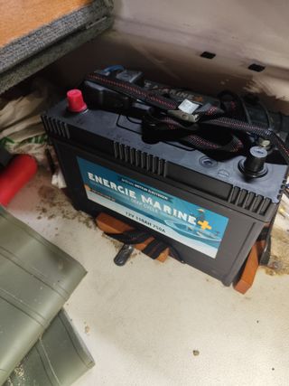 Embarcación Quicksilver 425 Commander