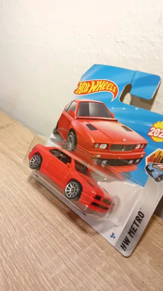 Hot Wheels Maserati Shamal Rojo