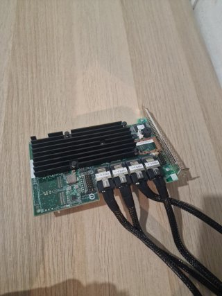Controladora LSI MegaRAID SAS 9260-16i