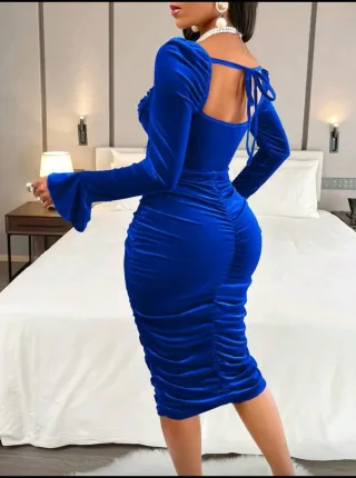 Vestido de fiesta azul elegante
