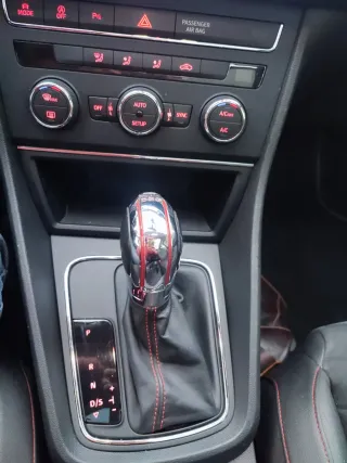 SEAT Leon FR Plus 184Cv // Cambio DSG// Techo