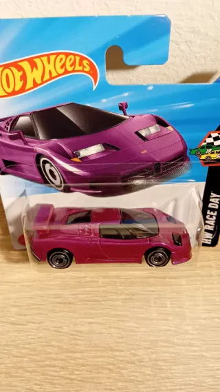 Hot Wheels '94 Bugatti EB110 SS Morado