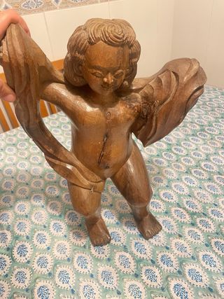 Figura de Madera Tallada Ángel