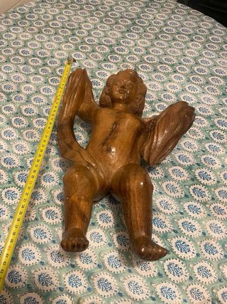 Figura de Madera Tallada Ángel