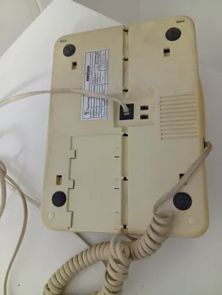 Teléfono fijo antiguo Forma Telefónica