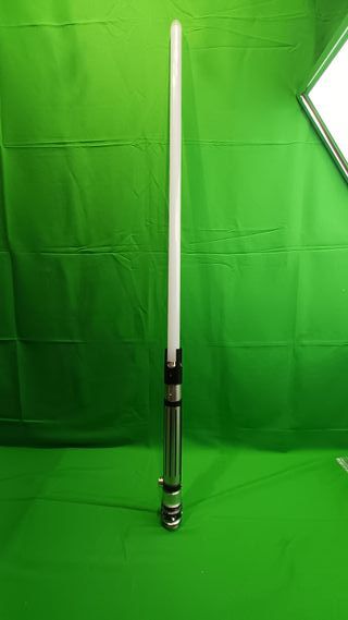 Espada Star Wars Recargable y con Cambios de color