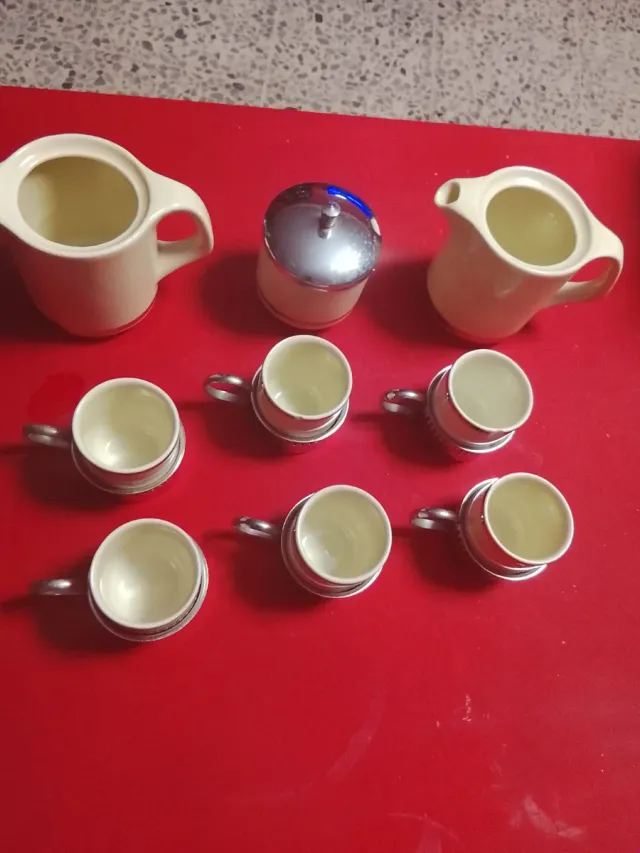Juego de café porcelana y metal