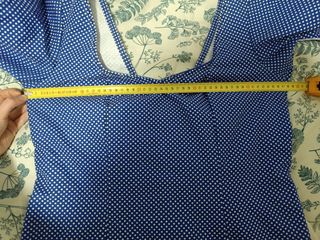 Traje de flamenca azul con lunares blancos