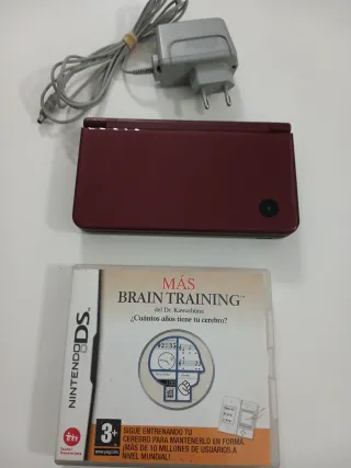 Nintendo DSi XL - Cargador y Juego Brain Training
