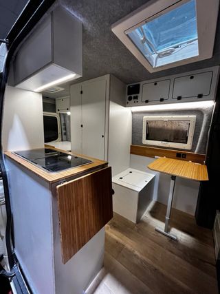 Taller Instalación Reparación Camper/Autocaravana