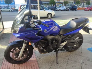 Yamaha Fazer 600 Año 2006 azul