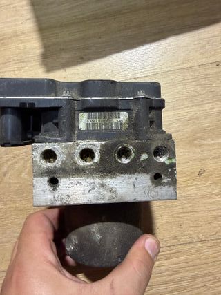 Módulo ABS Subaru Impreza STI 2008