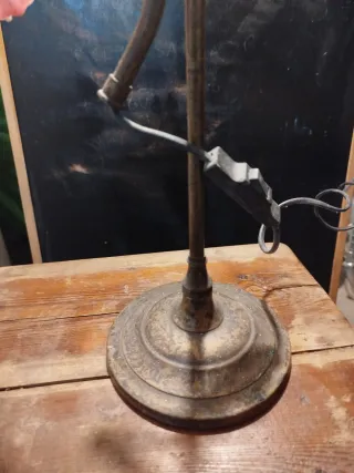 LAMPARA SOBREMESA ESTILO ANTIGUO