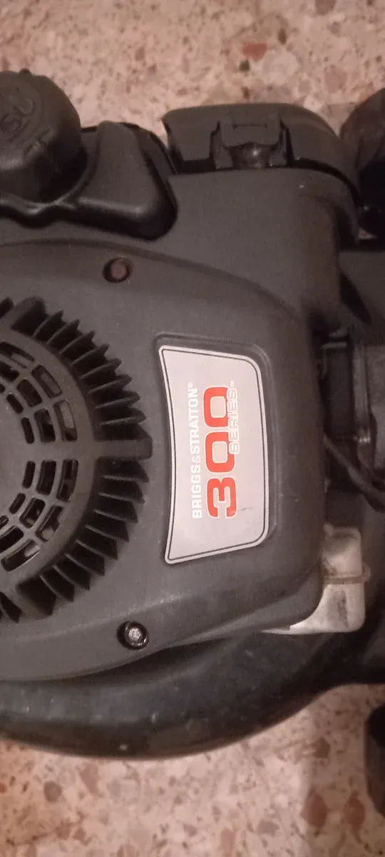 Cortacésped Mac Allister con traccion