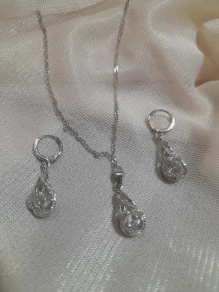 Conjunto de Plata de ley con Circonitas
