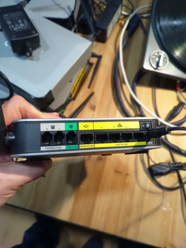 Router Cisco SRP 521W Business Pro