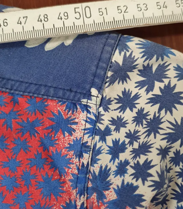 Camicia Soviet vintage colorata taglia 16 anni