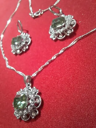 Conjunto de plata con piedras turquesa