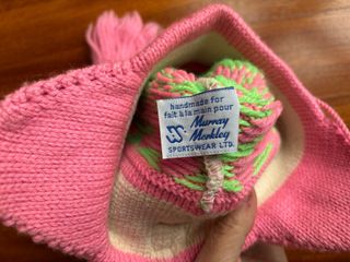 Berretto lana bambina cuori e pon pon