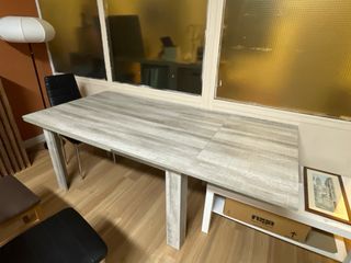 Mesa de comedor extensible gris
