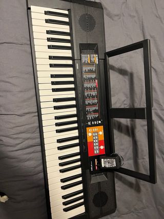 Teclado Yamaha PSR-F51