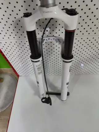 Horquilla Rock Shox Reba Blanca