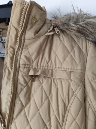 Abrigo Stradivarius Beige Mujer