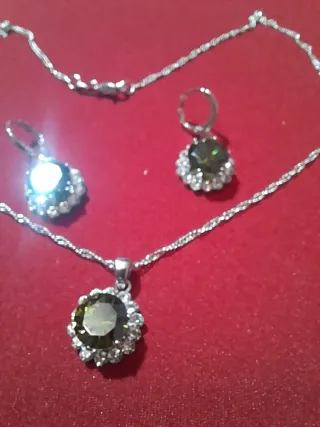 Conjunto Plata y Circonitas Verdes
