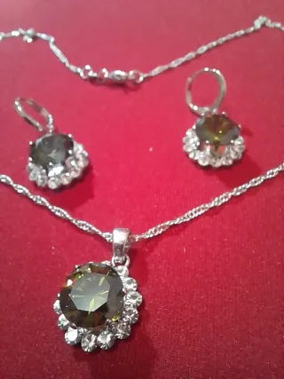 Conjunto Plata y Circonitas Verdes