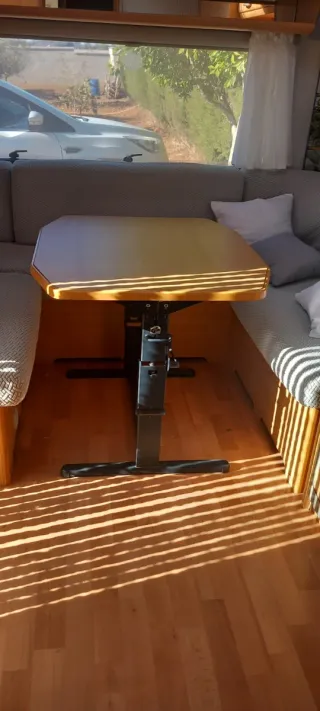 Se vende caravana remolcada Knau Swina 450