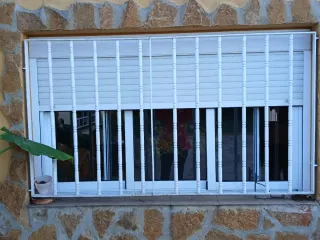 Reja de seguridad para ventana 1'98 x 1'09