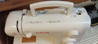 Máquina de coser Singer Tradition 2282