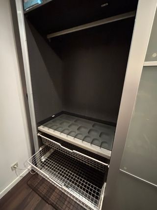 Armario puertas correderas Ikea.