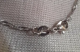 Conjunto de plata de ley con circonita verde