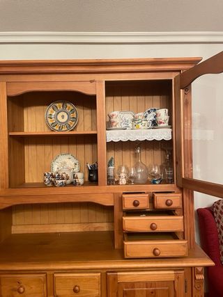 Armadio vetrina in legno e vetro