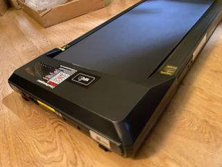 Cinta de andar compacta con mando